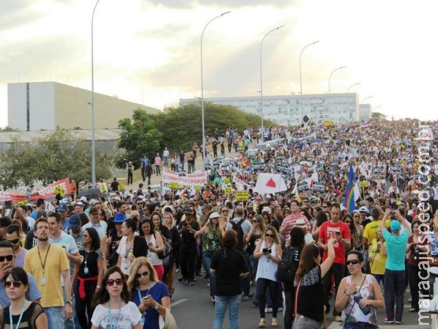 Servidores do judiciário de MS engrossam manifestações em Brasília