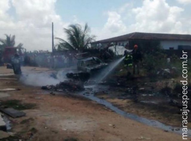 Vídeo: helicóptero da Polícia Militar cai próximo do Aeroclube de Maceió Vídeo: helicóptero da Polícia Militar cai próximo do Aeroclube de Maceió