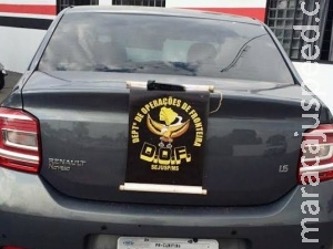DOF apreende carro "dublê" que seria levado ao Paraguai DOF apreende carro "dublê" que seria levado ao Paraguai