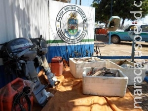 Polícia prende e multa oito pessoas em R$ 12 mil por pesca predatória Polícia prende e multa oito pessoas em R$ 12 mil por pesca predatória