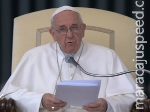 Papa dedica catequese às crianças e pede perdão por escândalos Papa dedica catequese às crianças e pede perdão por escândalos