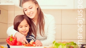 Cinco passos para seu filho ter uma alimentação saudável Cinco passos para seu filho ter uma alimentação saudável