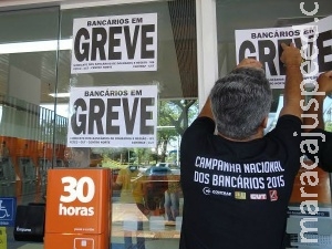 Fenaban acena à negociação e greve nos bancos pode acabar Fenaban acena à negociação e greve nos bancos pode acabar
