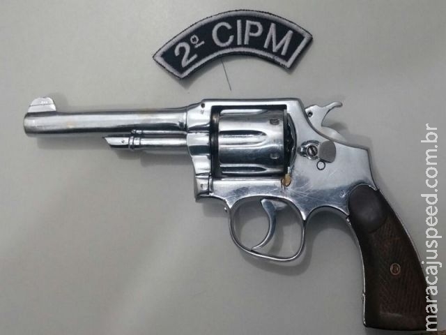 Maracaju: PM apreende revólver calibre .38 na cintura de autor que é preso em flagarante Maracaju: PM apreende revólver calibre .38 na cintura de autor que é preso em flagarante