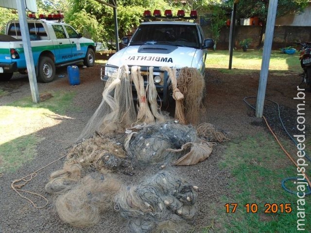 PMA apreende 1 km de redes de pesca, quatro tarrafas e 97 anzóis de galho ilegais e solta 12 kg de pescado