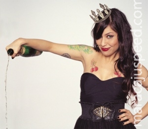 Cantora Pitty se apresenta em Dourados neste sábado Cantora Pitty se apresenta em Dourados neste sábado