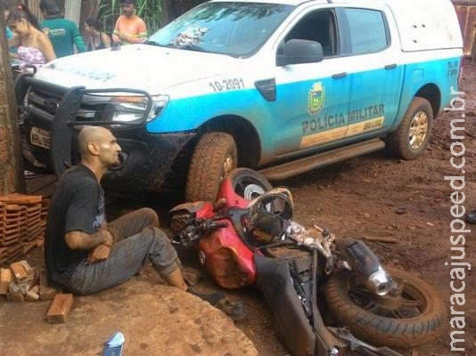 VÍDEO: Câmera flagra assalto a mercado antes de troca de tiros com PM