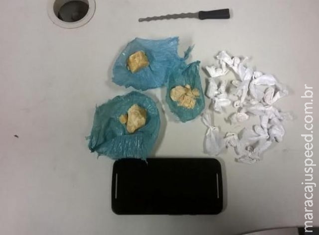 Evadido da Unei é apreendido e se irrita após mãe descobrir que ele vendia droga