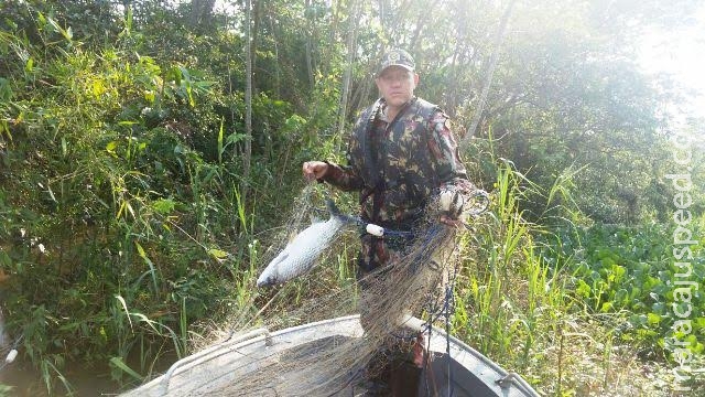 PMA apreende mais 1 km de redes de pesca, três espinheis ilegais e solta 25 kg de pescado PMA apreende mais 1 km de redes de pesca, três espinheis ilegais e solta 25 kg de pescado