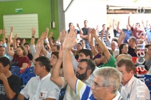 Bancários encerram greve e voltam ao trabalho nesta terça Bancários encerram greve e voltam ao trabalho nesta terça