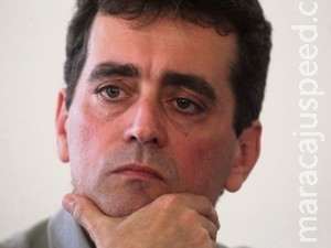 Presidente da Samarco diz que ainda é cedo para saber causas de acidente Presidente da Samarco diz que ainda é cedo para saber causas de acidente