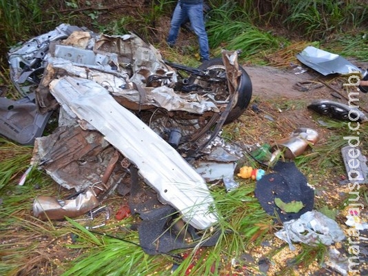 Policial rodoviário vai atender acidente e encontra família morta Policial rodoviário vai atender acidente e encontra família morta
