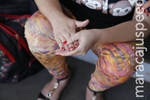 Trio faz 10 reféns e foge levando pelo menos R$ 60 mil de lotérica