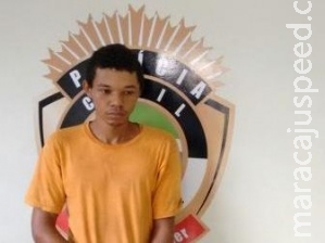 Homem é preso ao invadir casa, tentar furtar objetos e defecar no quarto