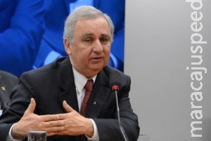 Bumlai rompe o silêncio na CPI e diz ter provas de sua inocência Bumlai rompe o silêncio na CPI e diz ter provas de sua inocência