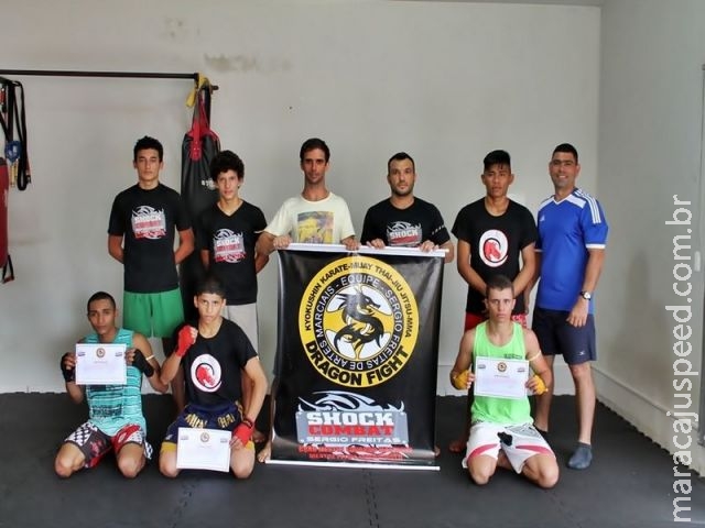Atletas sidrolandenses recebem aprovação e graduação de Muay Thai em Maracaju