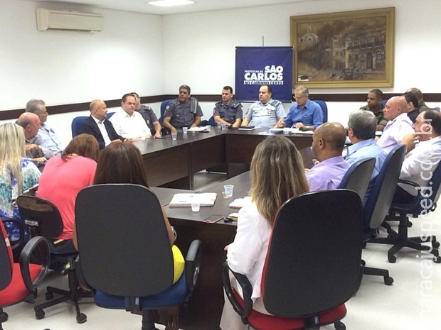 São Carlos é a 1ª de SP a usar pastilha larvicida contra o mosquito da dengue São Carlos é a 1ª de SP a usar pastilha larvicida contra o mosquito da dengue