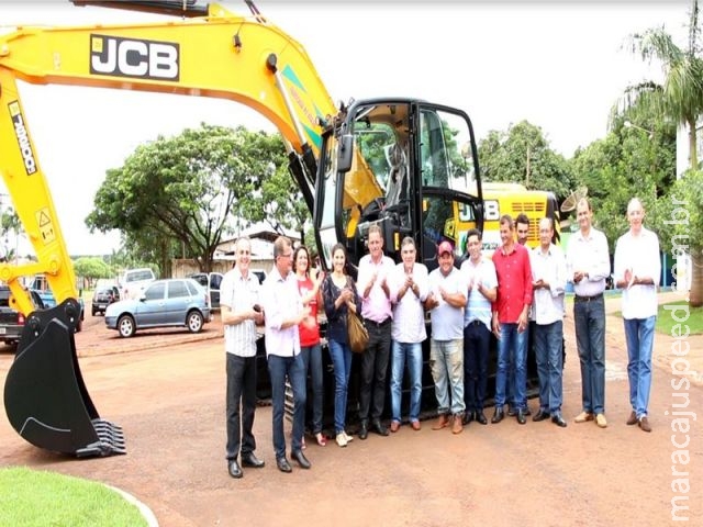 Maracaju recebeu Retroescavadeira Hidráulica através de emenda de senador Maracaju recebeu Retroescavadeira Hidráulica através de emenda de senador