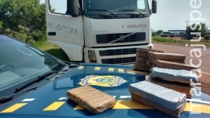 PRF prende caminhoneiro que ganharia carreta para levar 25 quilos de cocaína