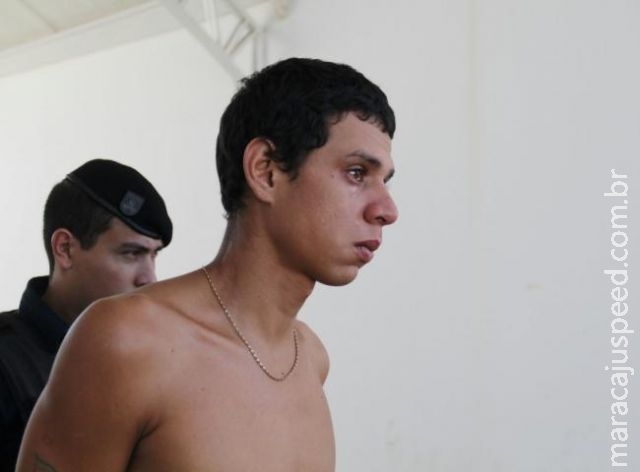 Policial reage a tentativa de assalto e jovem é preso após tiro de raspão