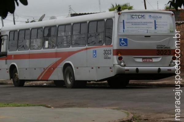 Ladrão barbeiro furta ônibus 070 de dentro do terminal e arranca semáforos na fuga