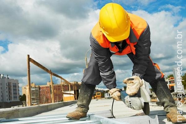 Crise: mais de 9 mil trabalhadores foram demitidos na indústria de MS em 2015 Crise: mais de 9 mil trabalhadores foram demitidos na indústria de MS em 2015