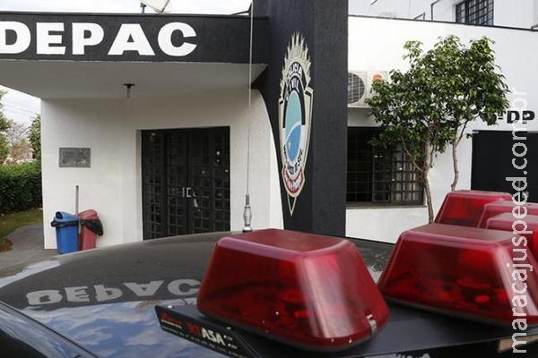 Boneca e chuveiro eram usados por traficantes para esconder cocaína