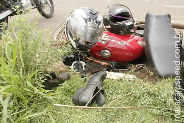 Grávida fica em estado grave após acidente em avenida que virou pista de corrida