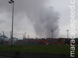 Fumaça tóxico no Guarujá pode causar chuva ácida Fumaça tóxico no Guarujá pode causar chuva ácida