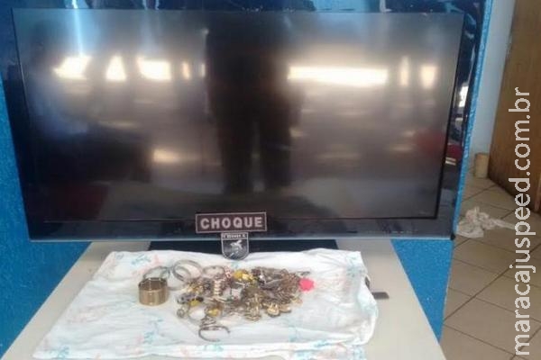 Choque apreende 2 adolescentes que furtaram casa e caíram da Biz na fuga