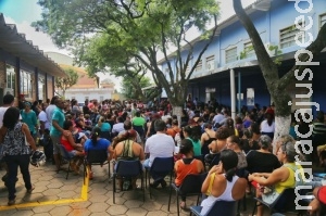 Pais lotam Central de Matrícula e sistema de vagas sobrecarrega Pais lotam Central de Matrícula e sistema de vagas sobrecarrega