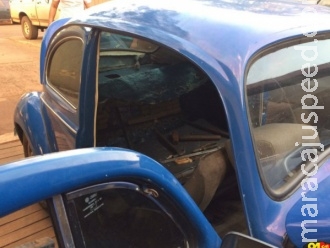 Fusca lotado com droga quebra e rapaz é preso em oficina