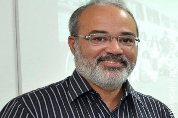 Vereador e ex-reitor estão de olho na prefeitura de Dourados pelo PT Vereador e ex-reitor estão de olho na prefeitura de Dourados pelo PT