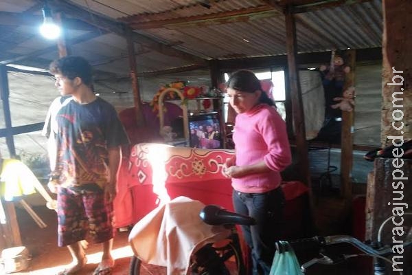 Desesperada, vítima de acidente pede ajuda para filhos Desesperada, vítima de acidente pede ajuda para filhos