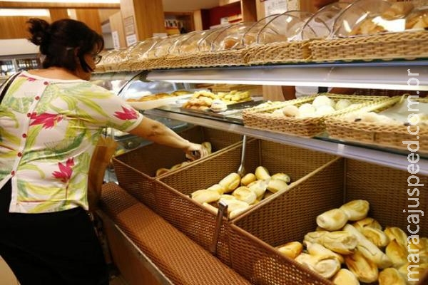Com pão 19% mais caro, inflação começa a doer no bolso já no café da manhã Com pão 19% mais caro, inflação começa a doer no bolso já no café da manhã