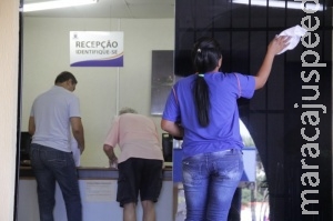 No recesso, demanda na Câmara são pedidos de tapa-buraco e iluminação