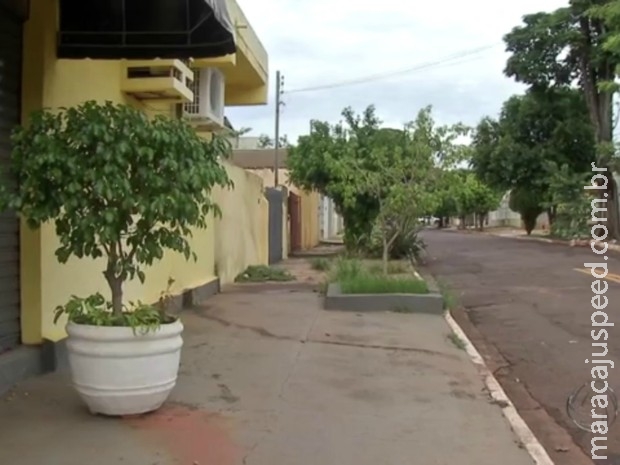 Indiciada mãe de bebê que teve perna quebrada durante briga dos pais Indiciada mãe de bebê que teve perna quebrada durante briga dos pais