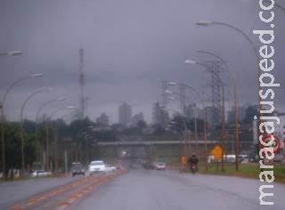 Fim de semana será de céu nublado e pancadas de chuva em todo Estado Fim de semana será de céu nublado e pancadas de chuva em todo Estado