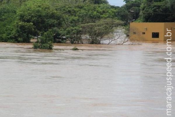 Pior temporada de chuva dos últimos 40 anos já custou R$ 70 milhões ao Governo de MS Pior temporada de chuva dos últimos 40 anos já custou R$ 70 milhões ao Governo de MS