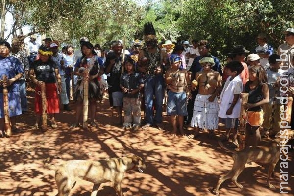 Indígenas são expulsos de fazenda em MS e índia está desaparecida Indígenas são expulsos de fazenda em MS e índia está desaparecida