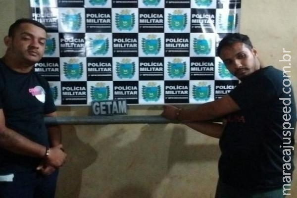 Dupla é presa com camionetes roubadas que seriam trocadas por droga em MS Dupla é presa com camionetes roubadas que seriam trocadas por droga em MS