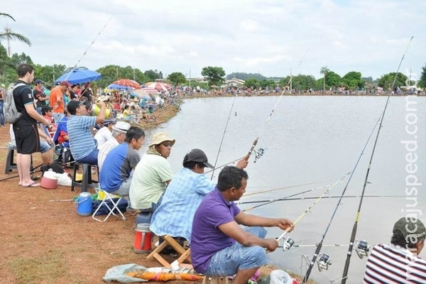Com o fim da piracema prefeitura libera pesca nos lagos de Dourados Com o fim da piracema prefeitura libera pesca nos lagos de Dourados