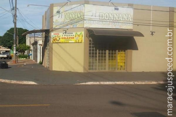 Assaltado há um mês, comerciante acerta dois tiros e prende "novo ladrão"