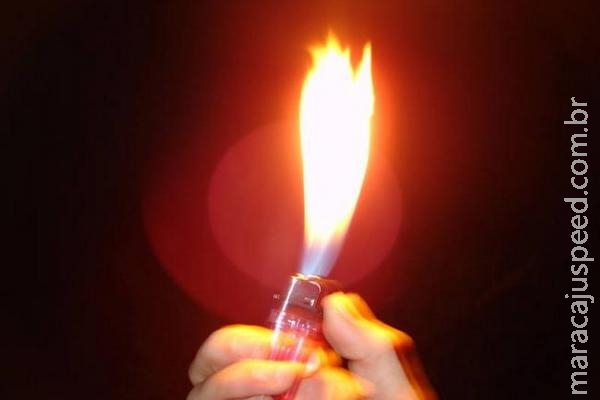 Homem acusa companheira de atear fogo em seu corpo enquanto dormia