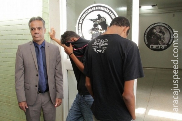 Suspeitos de latrocínio se apresentam e prometem ajudar na investigação