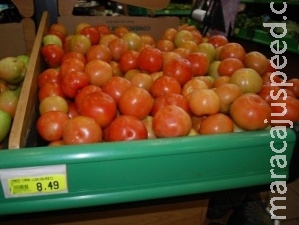 Tomate tem alta de 15,45% e contribui para aumento da cesta básica em janeiro Tomate tem alta de 15,45% e contribui para aumento da cesta básica em janeiro