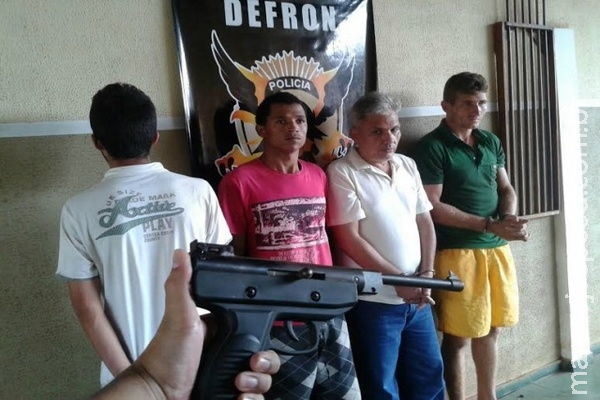 Quadrilha de falso frete é desarticulada em Dourados Quadrilha de falso frete é desarticulada em Dourados
