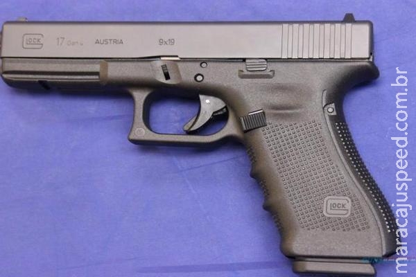 Motorista de Hilux é preso após usar pistola Glock para fazer disparos na rua