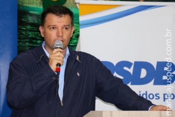Filho de deputado e prefeito ligado a Delcídio devem polarizar eleição Filho de deputado e prefeito ligado a Delcídio devem polarizar eleição
