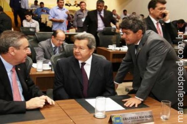 Disputa com PMDB pelo poder faz PSDB perder força na Assembleia Disputa com PMDB pelo poder faz PSDB perder força na Assembleia
